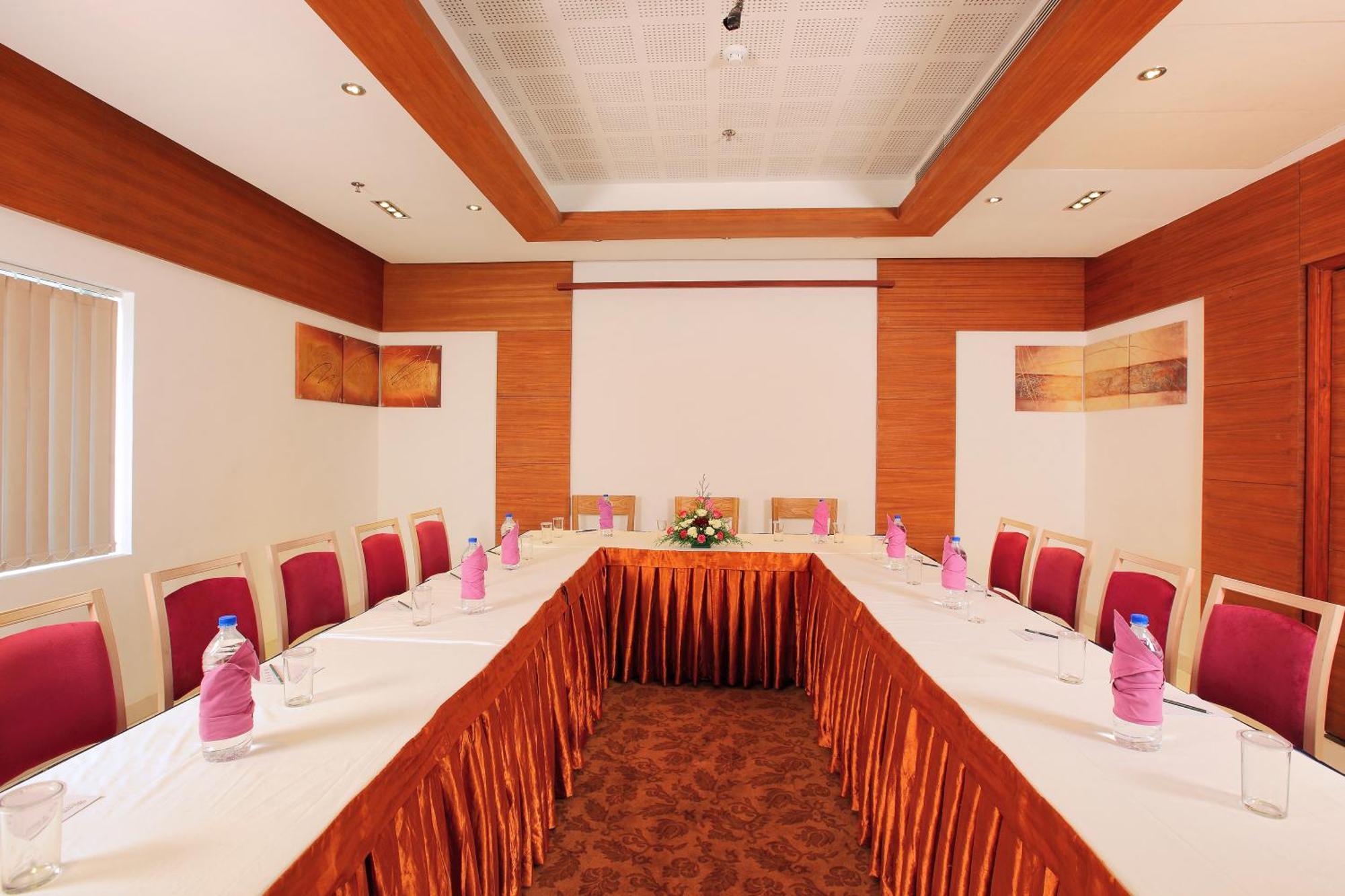 Biverah Hotel & Suites Thiruvananthapuram Zewnętrze zdjęcie
